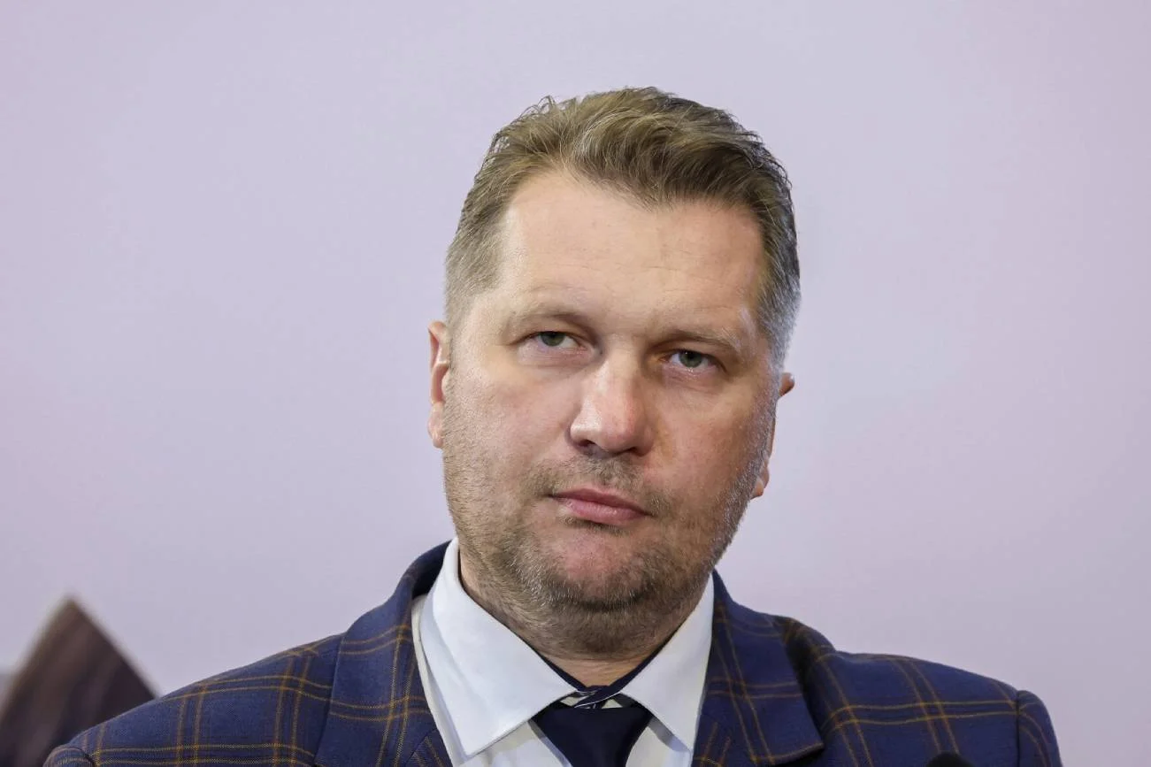 13-letnich uczniów pytano o seks i politykę. Ankiety Ministerstwa Edukacji