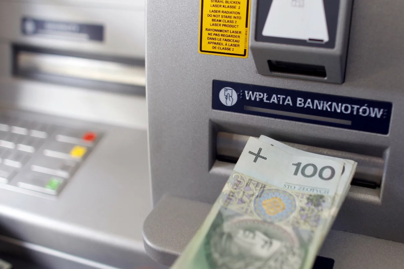 Przelewy pod lupą fiskusa. Na to trzeba uważać, by nie wpaść w kłopoty. Maksymalna kwota przelewu bankowego. Za takie transakcje Urząd Skarbowy wszczyna kontrolę.