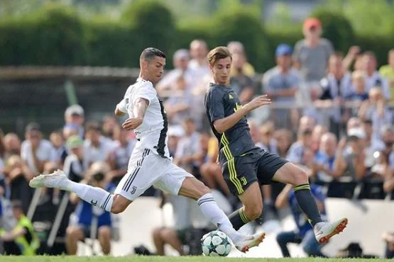 Cristiano Ronaldo szybko zadomowił się w Juventusie.