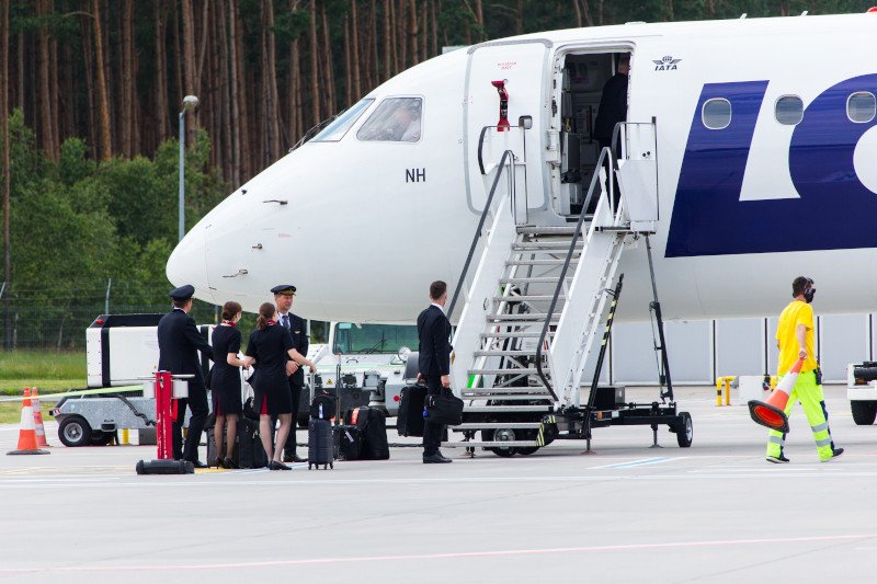 Blisko 4,2 mln zł kosztowały podatników podróże lotnicze posłów w tej kadencji Sejmu. (zdjęcie ilustracyjne)