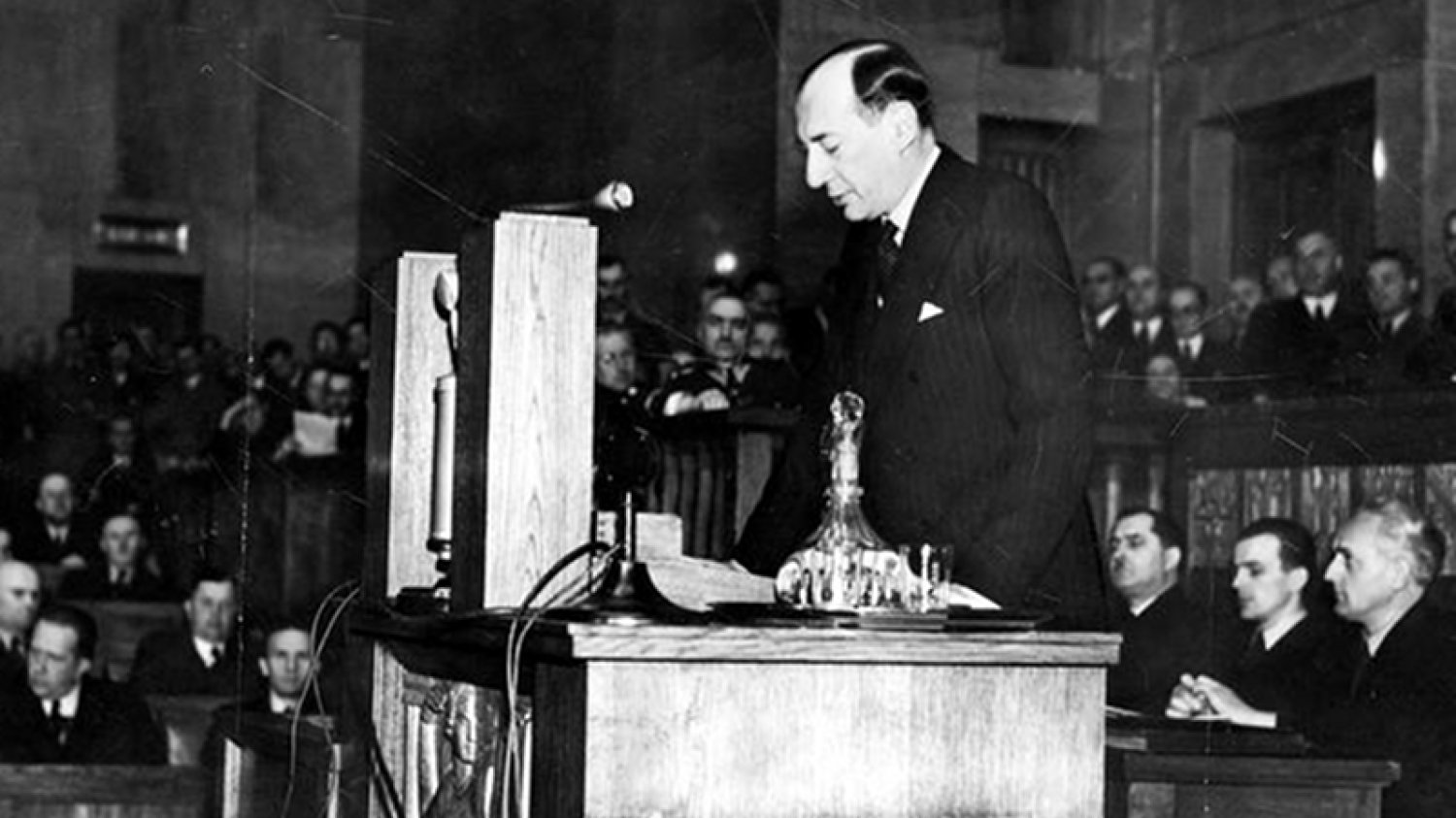 Józef Beck podczas przemówienia w Sejmie 5 maja 1939 roku... "Tą rzeczą jest honor"
