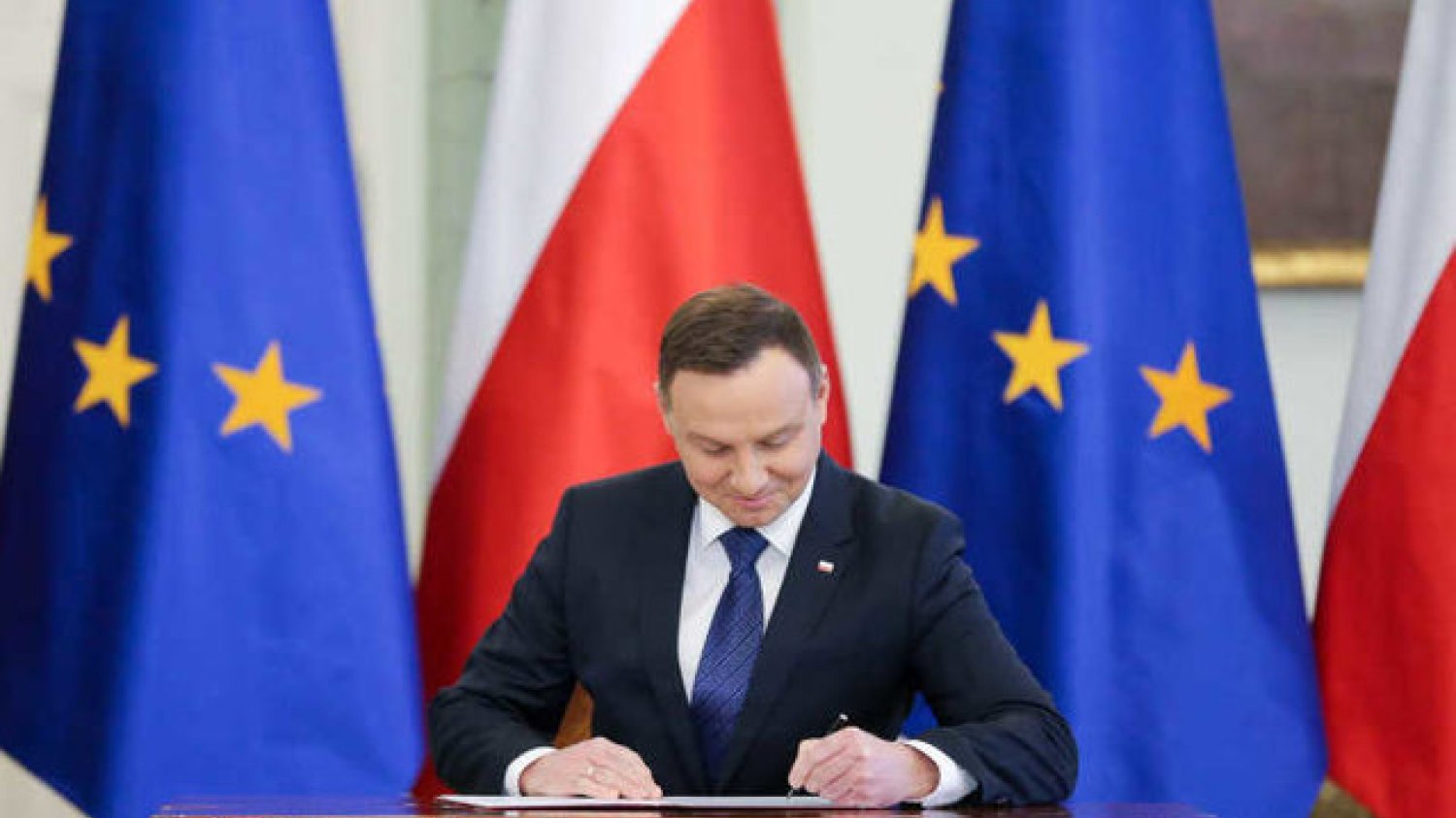 Czy prezydent Andrzej Duda podpisze ustawę o ustroju sądów powszechnych? To niemal pewne.