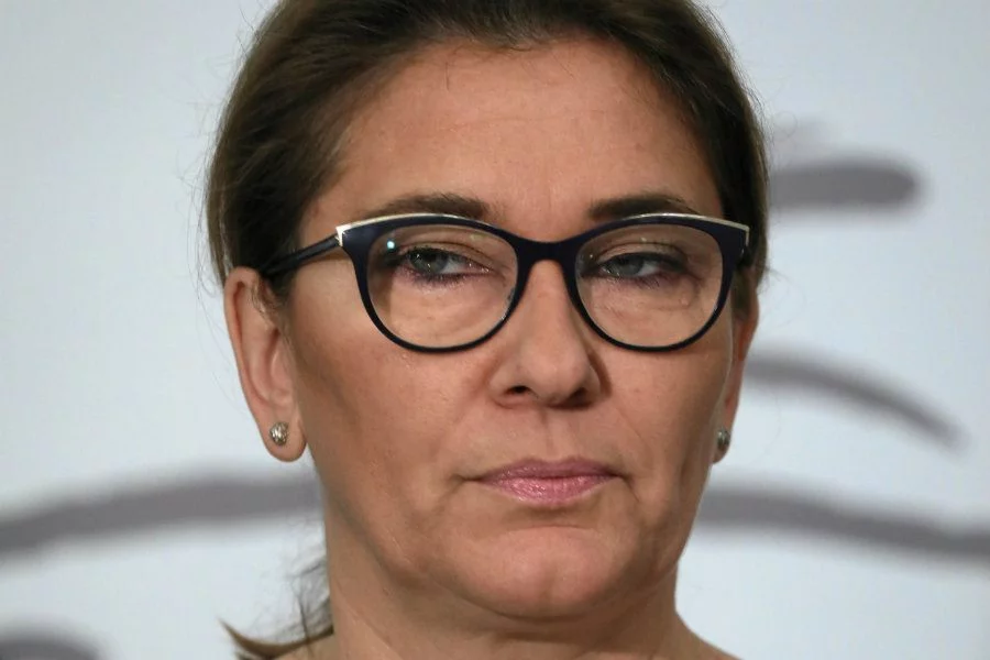 Beata Mazurek, była rzeczniczka PiS, zaatakowała Grzegorza Schetyna na Twitterze