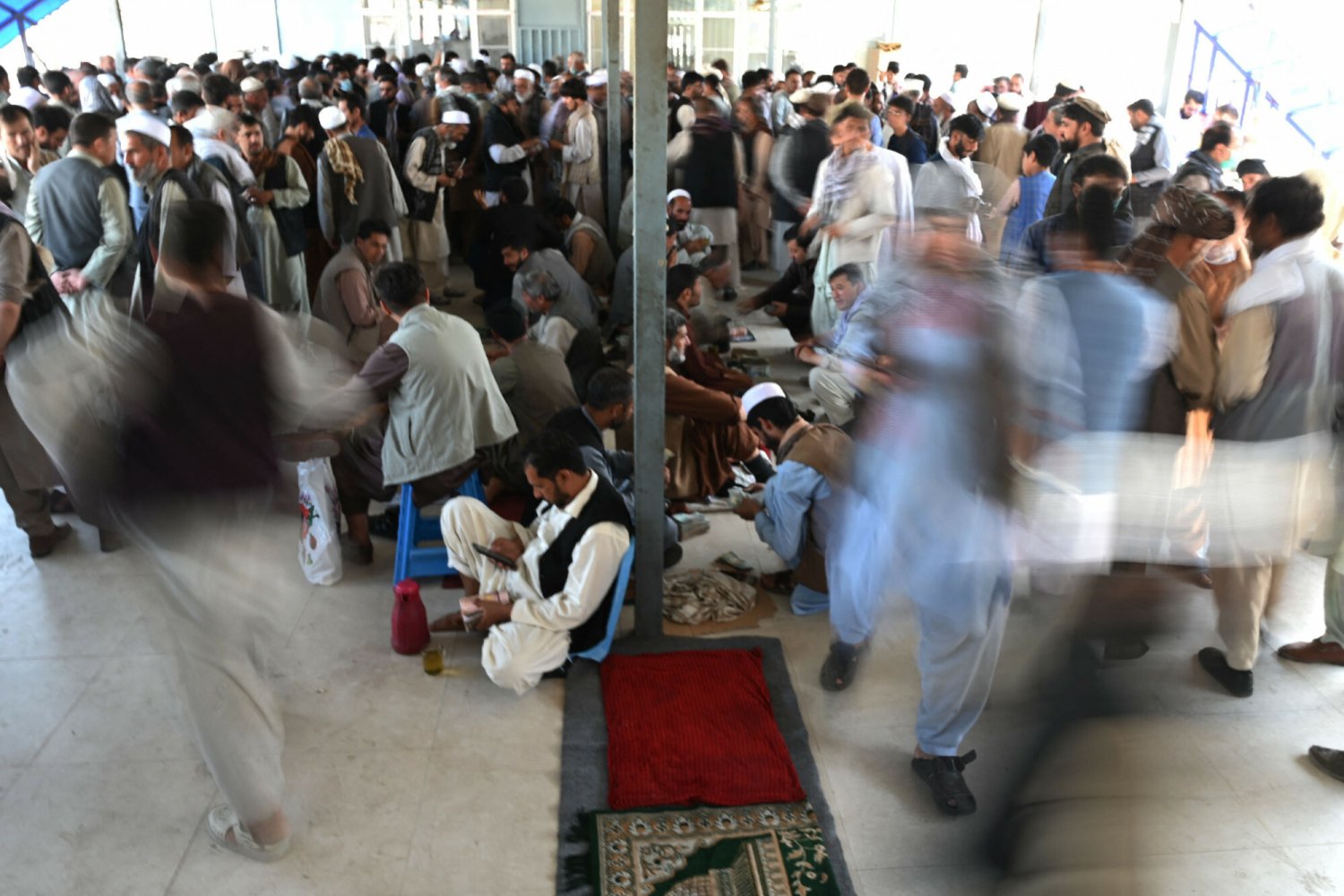 Podczas ewakuacji w Kabulu doszło do handlu ludźmi.