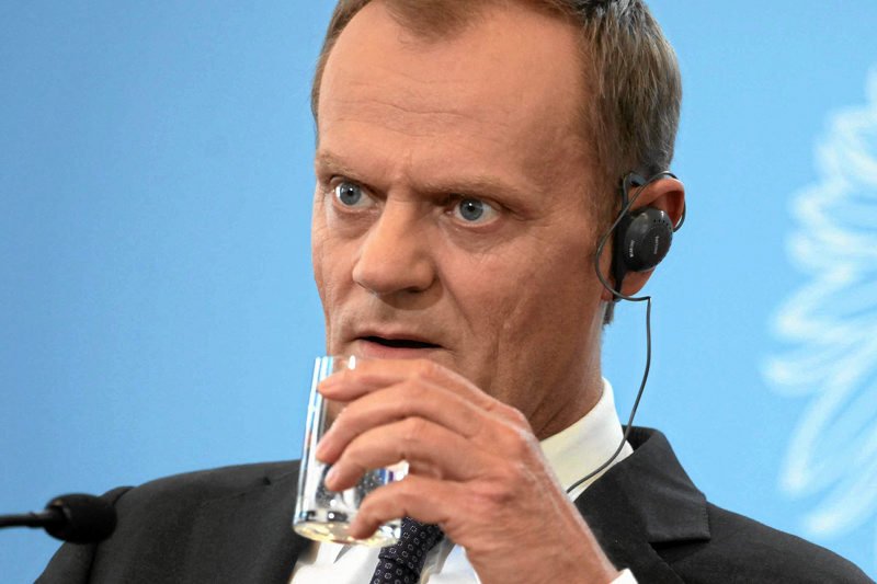 Z notowaniami Donalda Tuska tak źle jeszcze nie było.