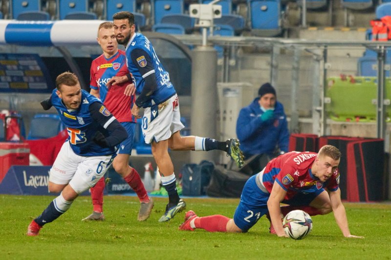 Raków Częstochowa pewnie ograł w sobotę Lecha Poznań pod wodzą Macieja Skorży