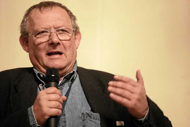 Zdaniem Adama Michnika będąc "kotwicą stabilności Europy" jesteśmy podzieleni wewnętrznie.
