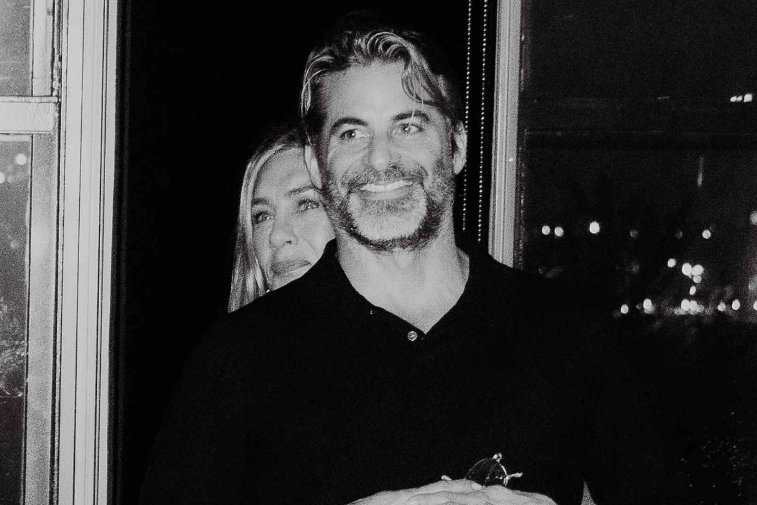 Jennifer Aniston pokazała partnera. To Jim Curtis. Jum Curtis i Jennifer Aniston