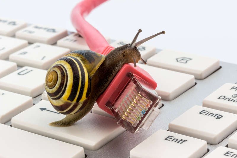 Uwolnienie i deregulacja rynku internetu w Polsce - co będą mieli z tego konsumenci? Szybszy, tańszy i bardziej powszechny internet