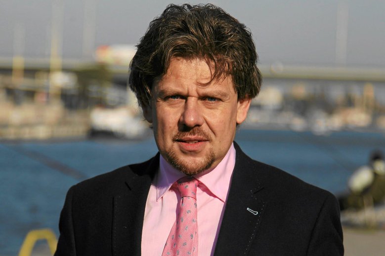 Poseł Piotr Misiło z Nowoczesnej "zabłysnął" na Twitterze odpowiadając Arkadiuszowi Mularczykowi z PiS