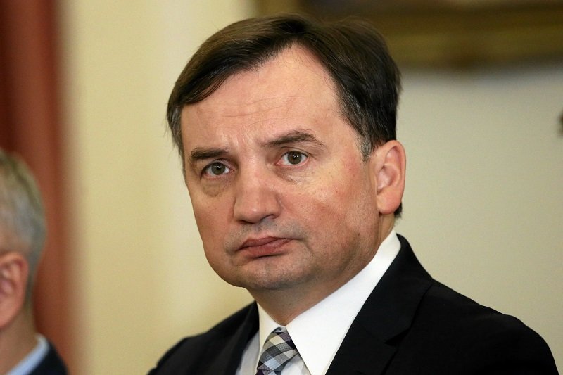 Komisja Europejska ma gotowe scenariusze ws. zmian w sądownictwie, które forsuje PiS.