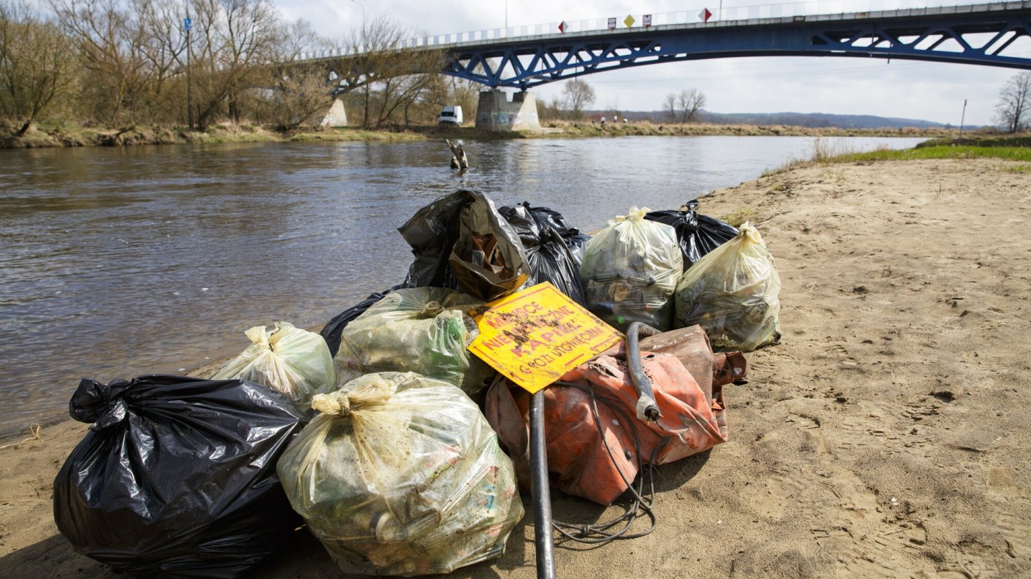 Rzeki w Europie pełne mikroplastiku Rzeki w Europie pełne mikroplastiku