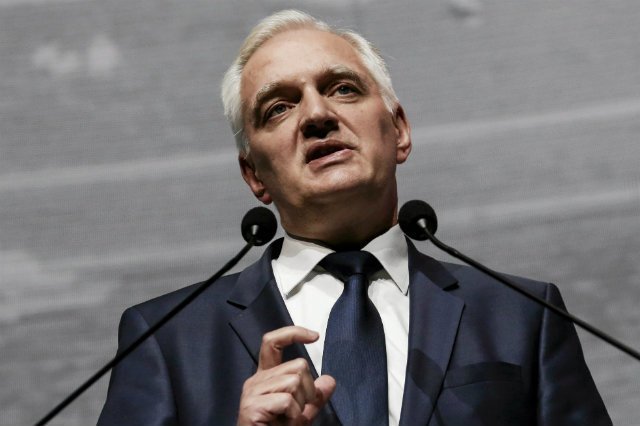 Minister Jarosław Gowin z rządu PiS sugeruje że wie, kto wygra wybory do Parlamentu Europejskiego.