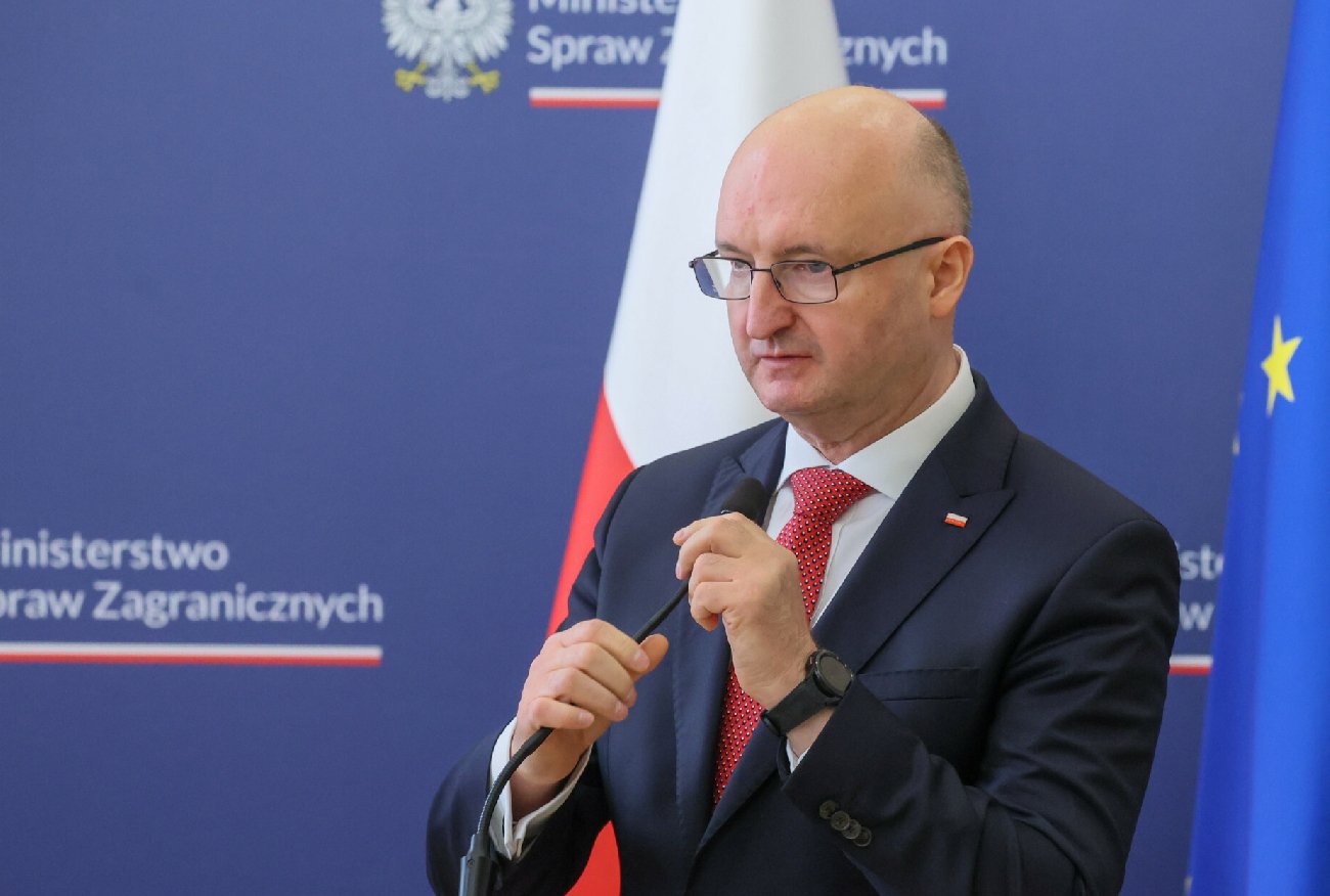 Afera wizowa. Dotarli do treści listu Piotra Wawrzyka. Wskazał winnego.