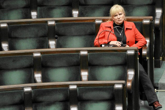 100 tys. złotych na paliwo, darmowe przeloty do Gdańska – prokuratura sprawdza czy posłanka PiS nie dokonała oszustwa