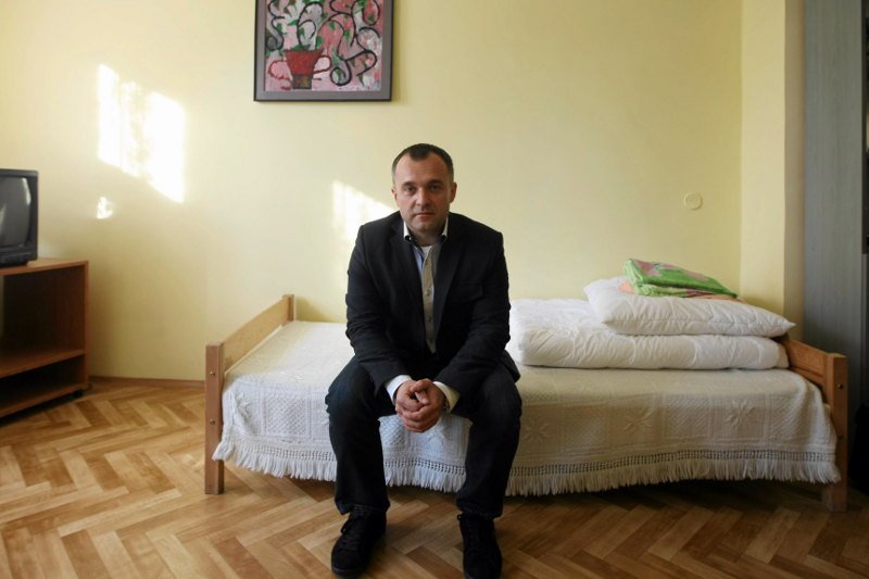 Poseł Artur Bramora zakończył głodówkę.