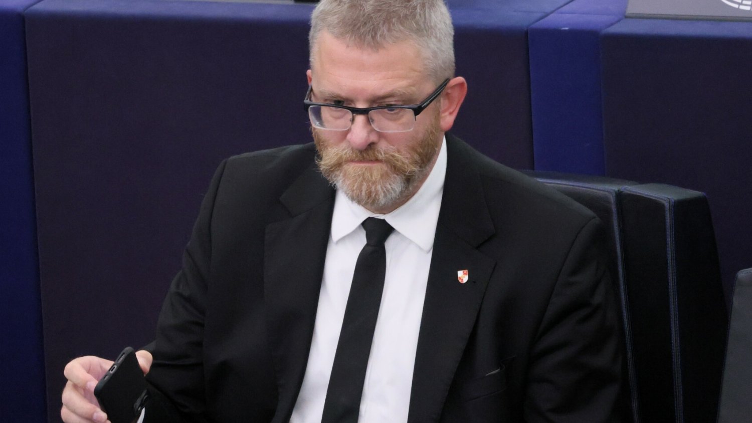 Braun wyrzucony z obrad europarlamentu. Powód szokuje