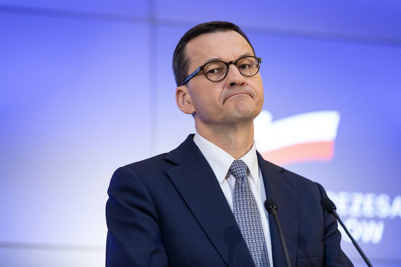 Rząd PiS zgłosił Polskę do unijnych przetargów na sprzęt chroniący przed koronawirusem 2 dni po oficjalnym odnotowaniu pierwszego zakażenia.