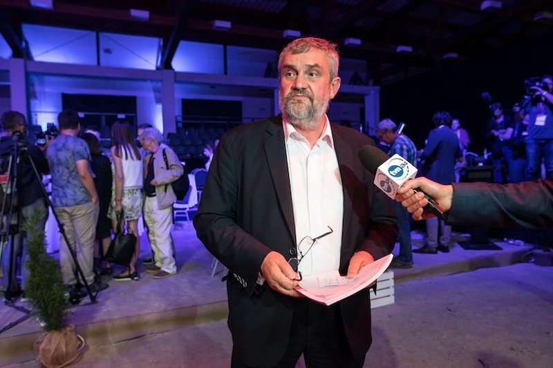 Minister rolnictwa Jan Krzysztof Ardanowski myśli, że Polska leży w różnych strefach klimatycznych. Podzielił się tym z widzami TVP Info. Tematem rozmowy była susza.