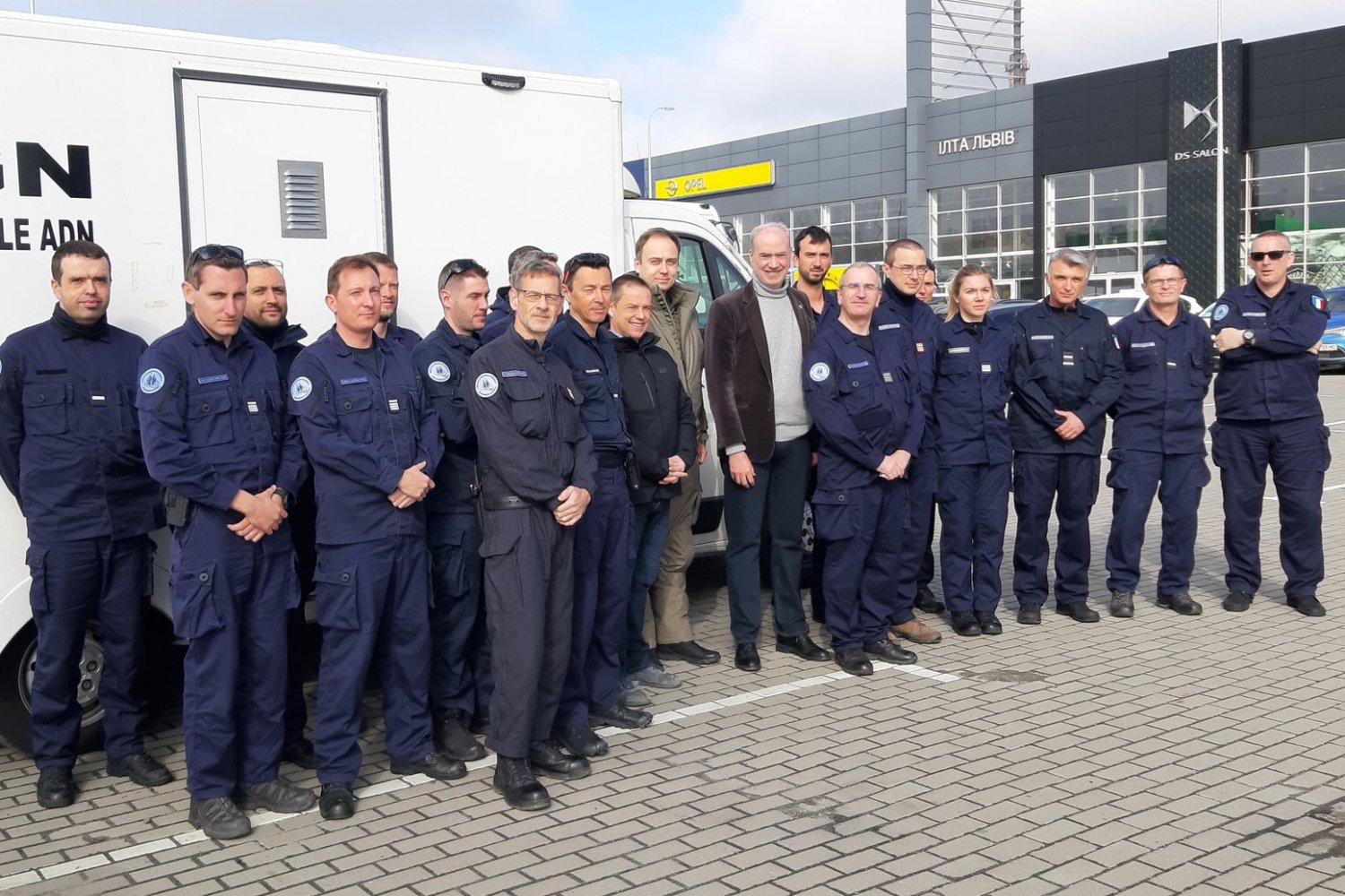 Eksperci z Francji pomogą badać zbrodnie Rosjan.