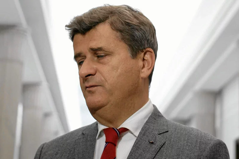Janusz Palikot w programie "Kropka nad i" ostro zaatakował Kościół oraz Antoniego Macierewicza.