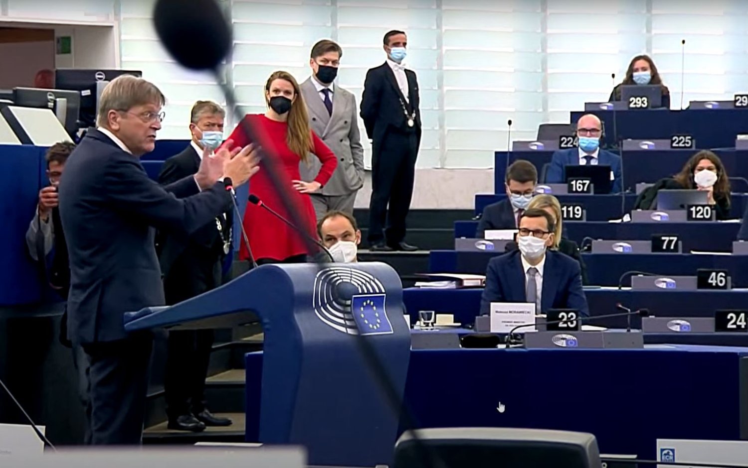 Guy Verhofstadt przypomniał Mateuszowi Morawieckiemu, że był czas, gdy Polski nie było na mapie Europy.