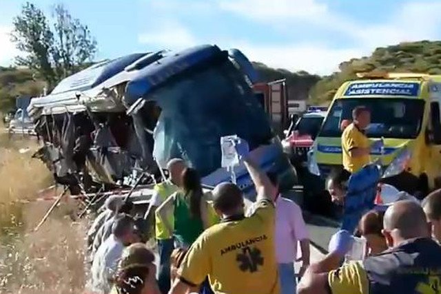 Jak na razie znane są jedynie relacje świadków katastrofy.