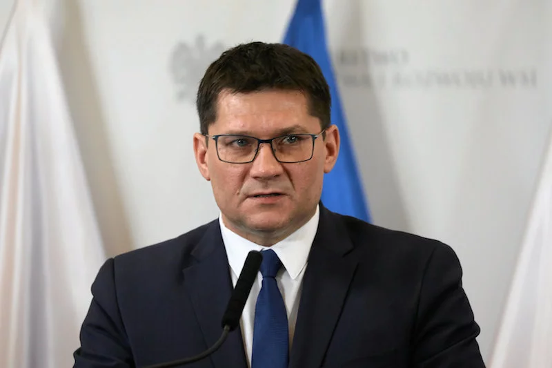 Główny Lekarz Weterynarii Paweł Niemczuk przedstawił plan na walkę z "leżakami".