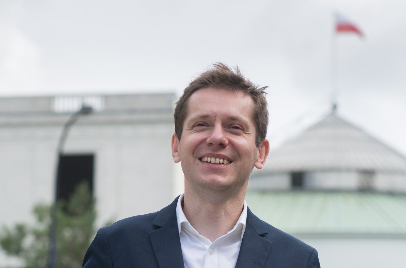 Sebastian Liszka to warszawski kandydat Lewicy do Sejmu. Szuka wyborców w aplikacji Grindr.