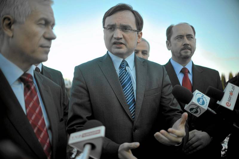 Mieczysław Golba (po prawej) z liderem Solidarnej Polski Zbigniewem Ziobro