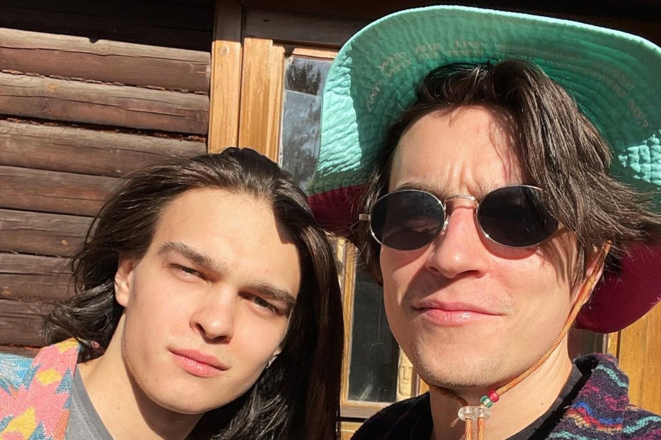 Kim jest młodszy brat Nikodema Rozbickiego? Też chce być wziętym aktorem