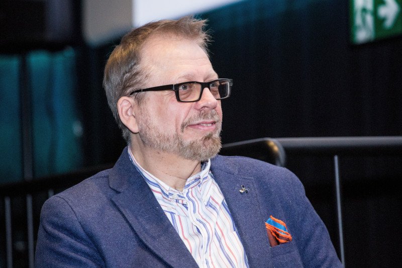 Tomasz Raczek przeszedł spektakularną przemianę.