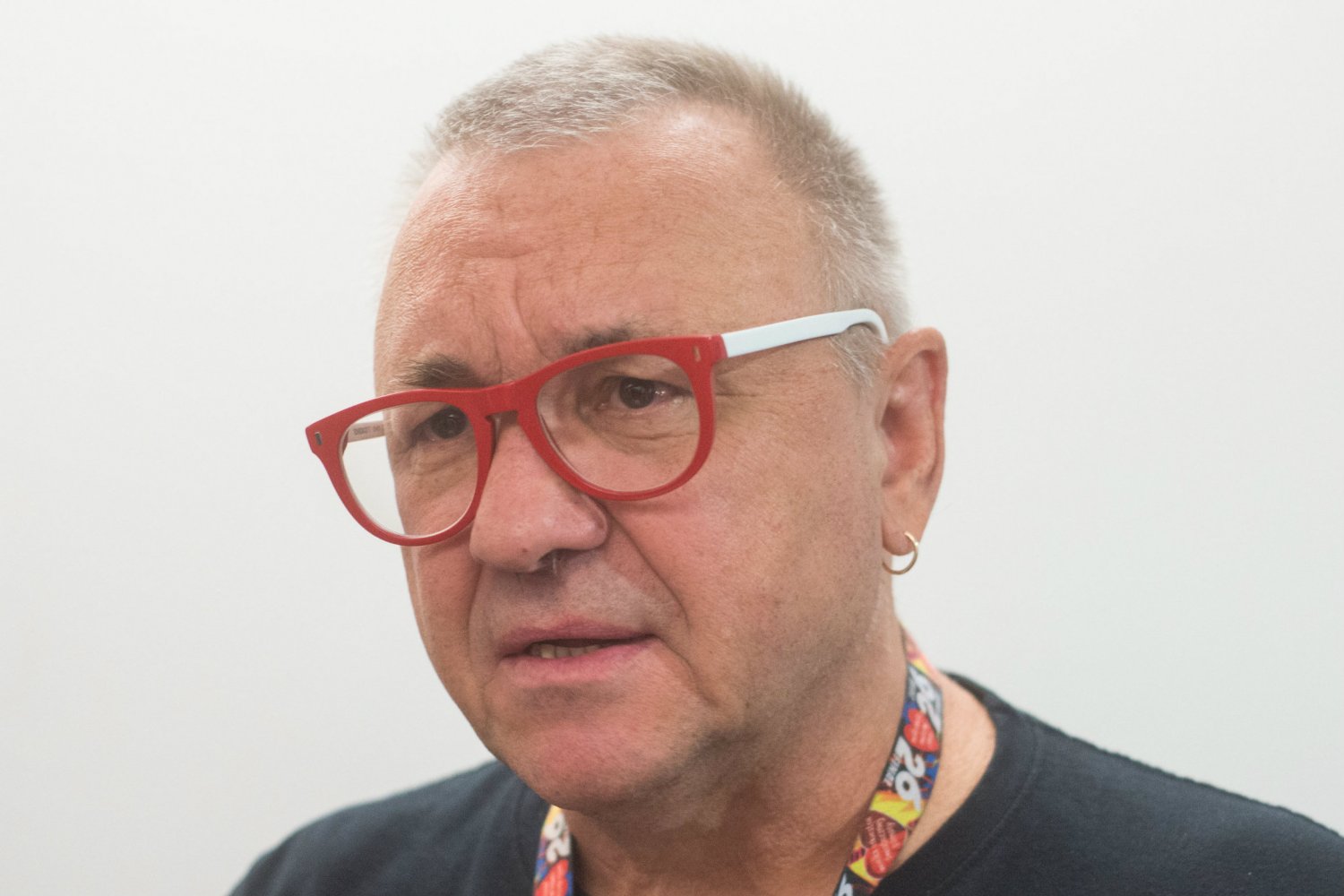 Jerzy Owsiak skomentował na Facebooku doniesienia o bulwersujących praktykach w Szlachentej Paczce.