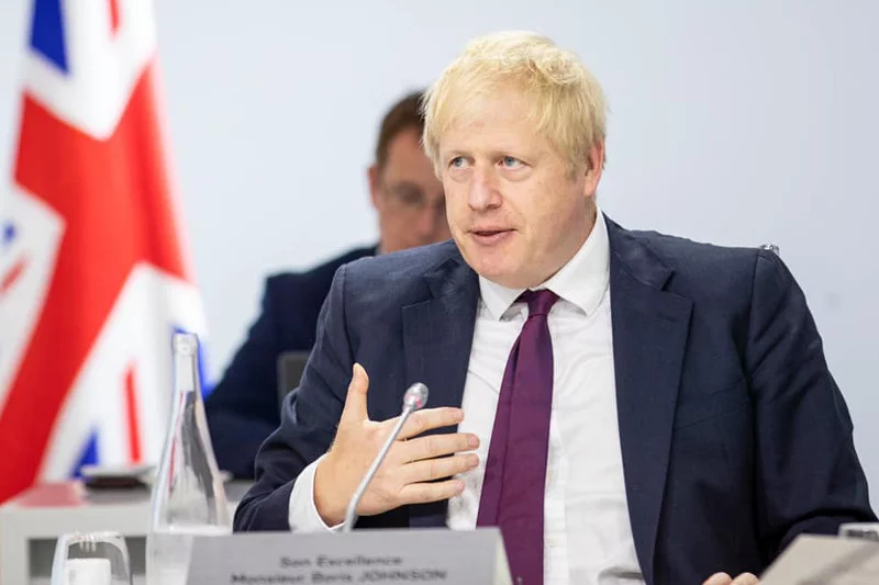 Premier Boris Johnson jest pierwszym szefem brytyjskiego rządu, który przegrał trzy głosowania w Izbie Gmin pod rząd.