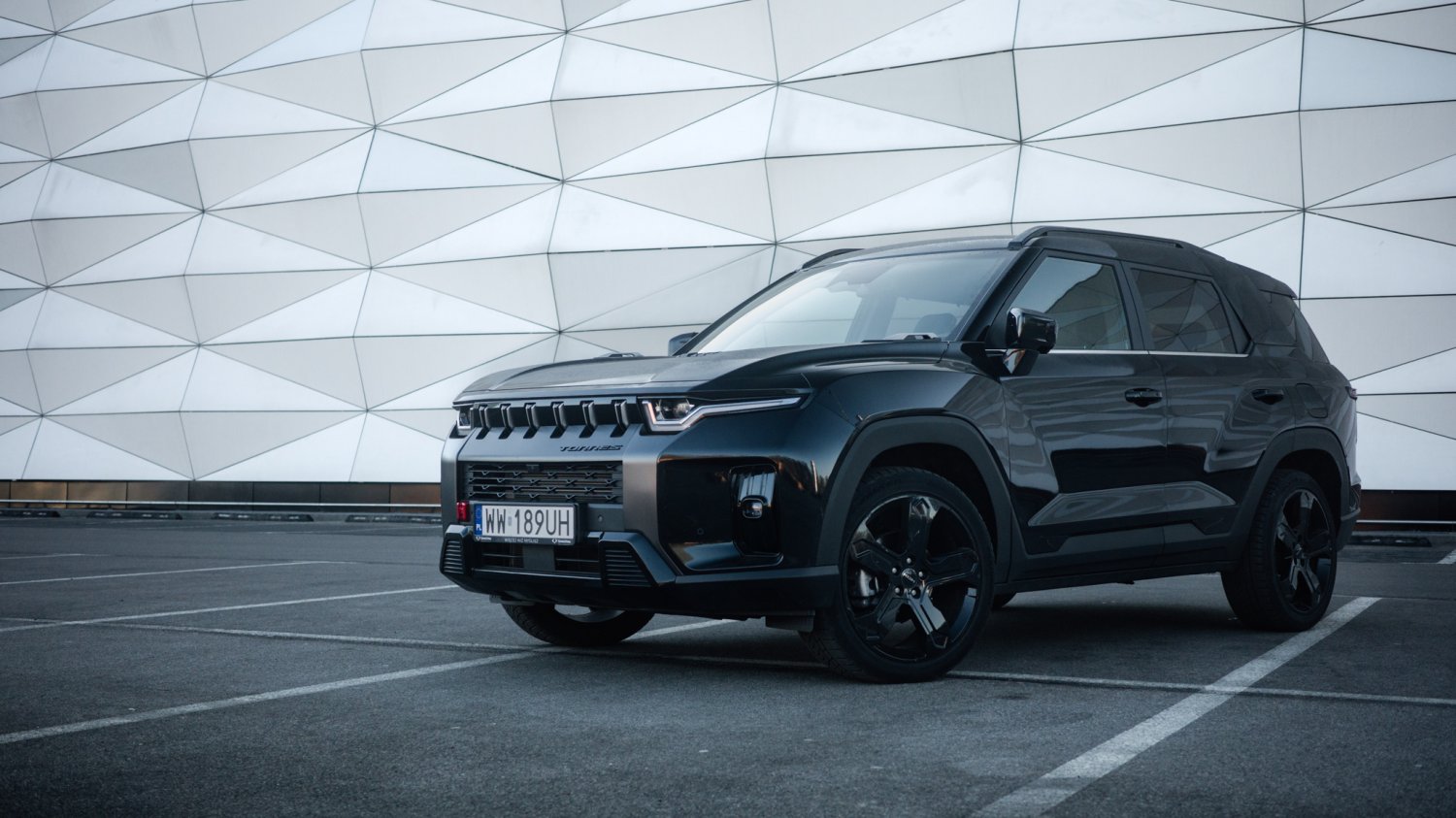 KGM Torres jako hybryda to całkiem udany SUV. Ale niektóre cechy trudno wybaczyć