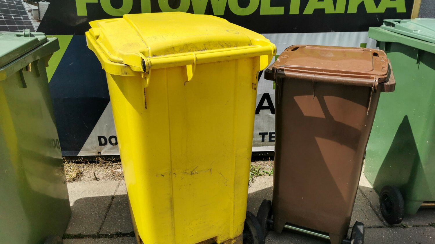 Kto odpowiada za utylizację fotowoltaiki? To zależy, kiedy została kupiona Nowy obowiązek dla właścicieli fotowoltaiki. Co się zmienia?