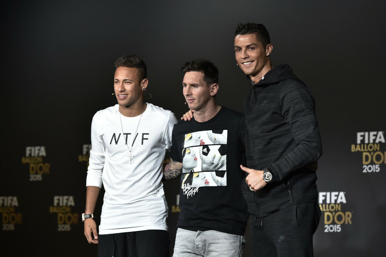 Trio Neymar-Messi-Ronaldo może już w przyszłym sezonie zagrać razem w Paryżu