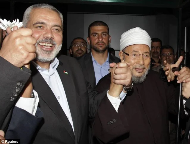 Bractwo Muzułmańskie razem. Jusuf Al-Karadawi i Isma’il Hanijja lider Hamasu.