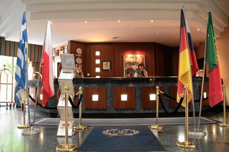 Hotelarze mają swoje sposoby na rządowe obostrzenia.