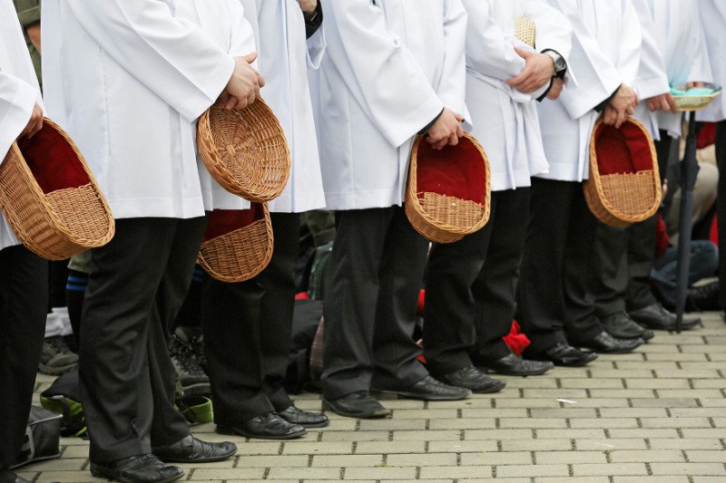 Kościół w Polsce jest uprzywilejowany pod względem finansowym? - To mit - odpowiada ks. Kloch