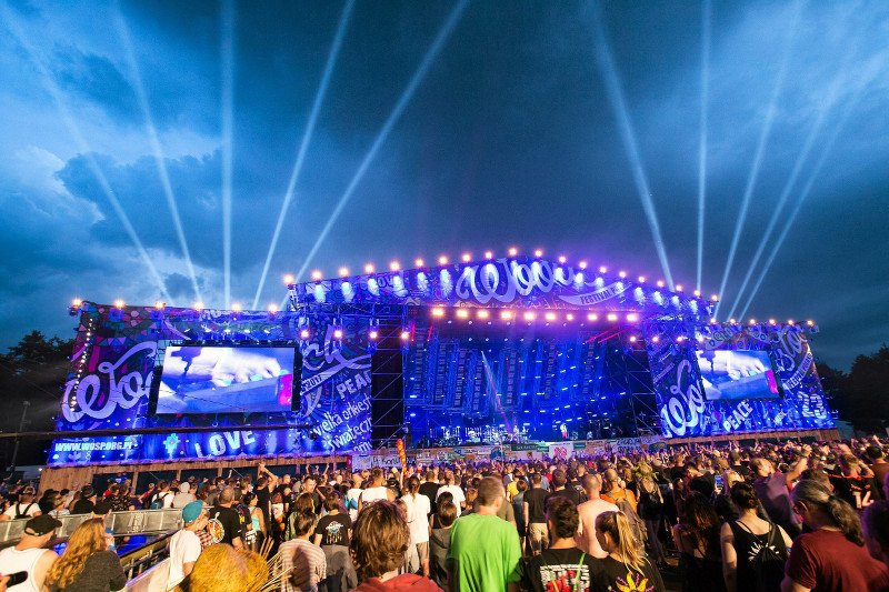 Już wiadomo o czym mówił Mariusz Błaszczak w kontekście Przystanku Woodstock. Nagranie z drogi prowadzącej do Kostrzyna mówią wszystko.