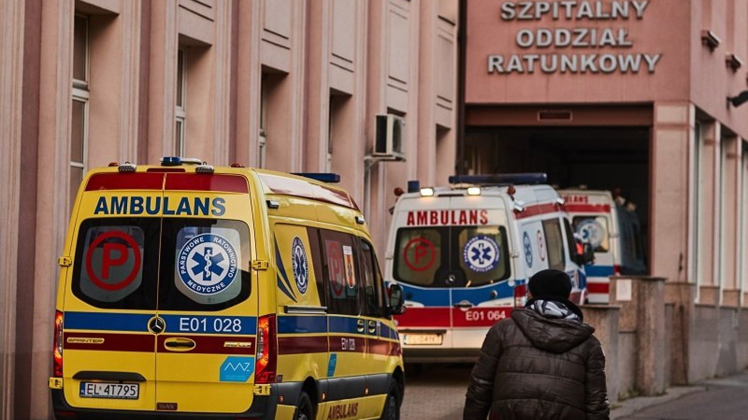 Coraz więcej dzieci zakaża się koronawirusem