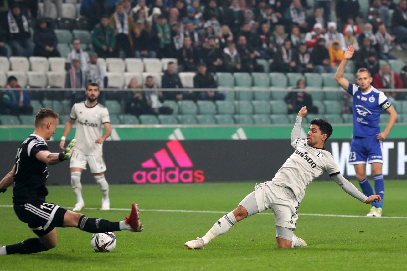 Mistrzowie Polski w niedzielę zaliczyli kolejny trudny wieczór. Tym razem przegrali u siebie w lidze ze Stalą Mielec.