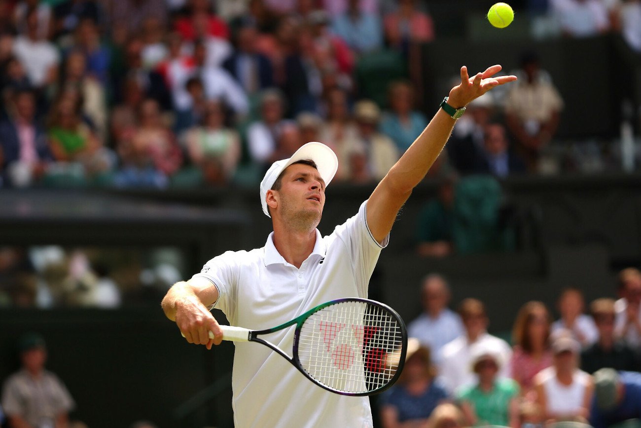 Hubert Hurkacz przegrał z Novakiem Djokoviciem.