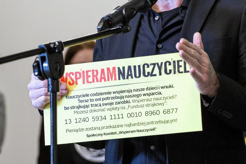 11 kwietnia ogłoszono wsparcie dla strajkujących nauczycieli i utworzenie ''funduszu strajkowego ''.