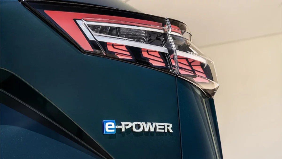 Nissan zmienia zdanie. Genialny napęd e-Power dostanie wtyczkę, bo elektryki łapią zadyszkę