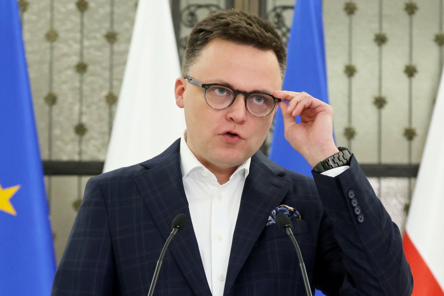 Hołownia zaskoczony pytaniem pracownika TVP ws. wpływów Rosji za PiS.