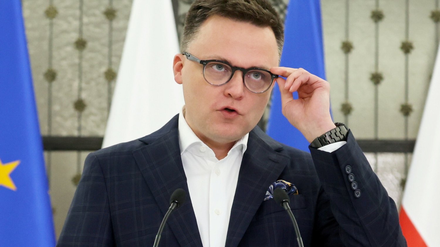 Hołownia zaskoczony pytaniem pracownika TVP ws. wpływów Rosji za PiS.