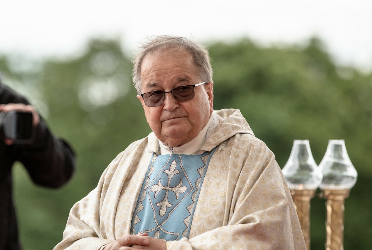 Tadeusz Rydzyk ruszył na Ukrainę: Polacy przebaczają i tamte mordy.