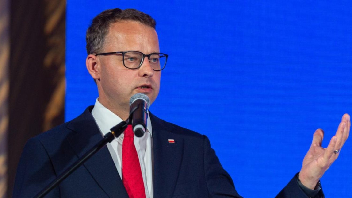 Romanowski stracił aż paszporty. Już próbuje ominąć decyzję śledczych